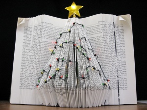 holiday-tree-book-art