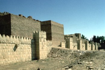 nineveh_city_walls