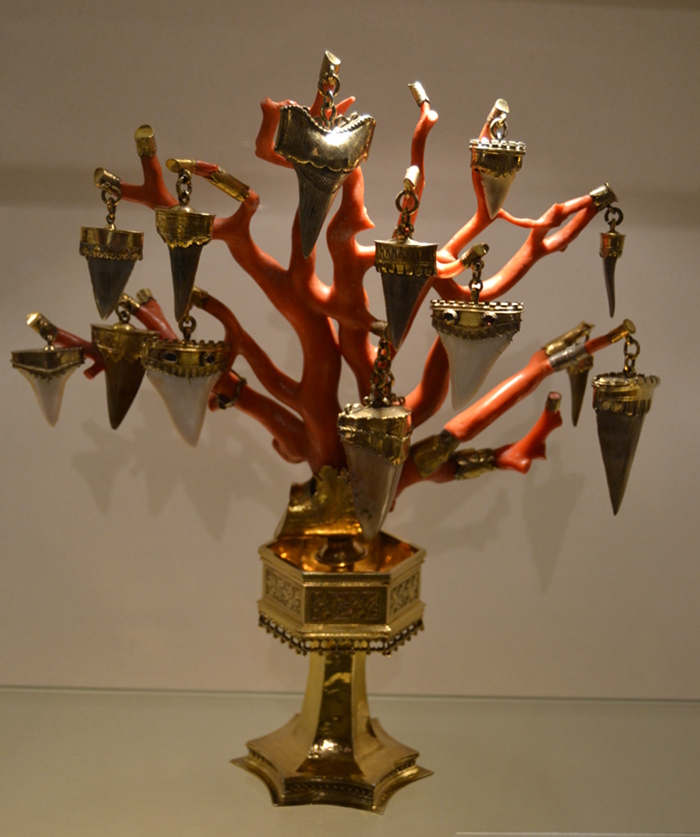 Table ornament of red coral and shark's teeth. The teeth were said to purify poisoned drinks.