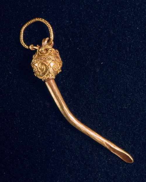Ear spoon for scooping out ear wax, 10th century. Gedehaven, Denmark. Copyright The National Museum of Denmark.