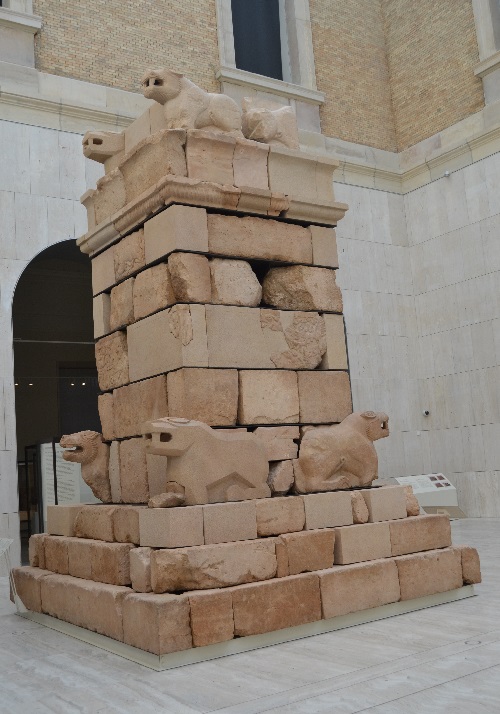 The Pozo Moro Monument was a tall stone tower erected to mark the grave of an important person in the 6th century BC. Archaeologists interpret it as a "soul tower" for a deified king. It shows Phoenician influence and was the center of a large Celtiberian necropolis.