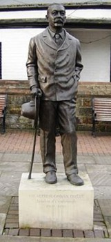 Resident_DoyleStatue
