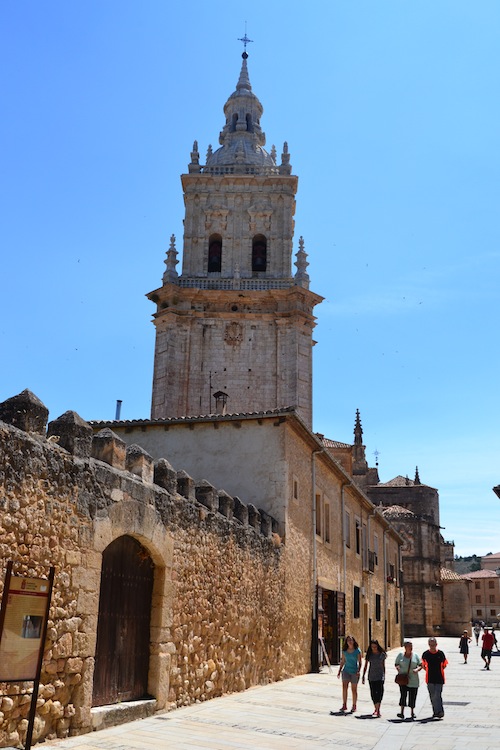 The cathedral has a large collection of Renaissance art and codices. It front a traditional arcaded plaza.