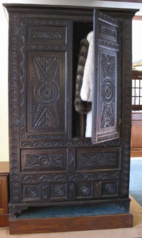 wardrobe