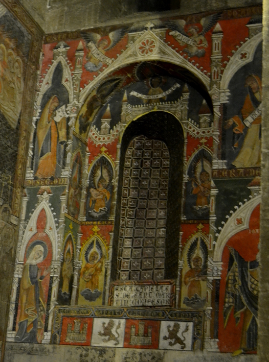 This side chapel is so sheltered from the elements the paintings look fresh. Sorry for the bad angle, you're not actually allowed in here and I was leaning over a fence, with a nasty metal spike biting into my gut!
