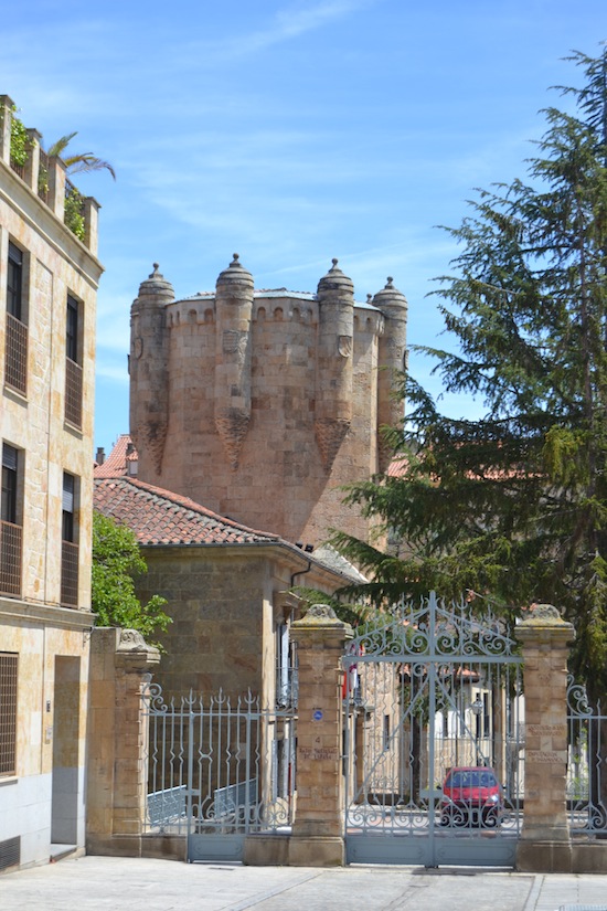 Many of the leading families in centuries past fortified their homes. Tower del Clavero, from the 15th century.