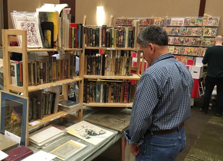 Decisions decisions Buying pulps at Windy City Pulp 2016-small