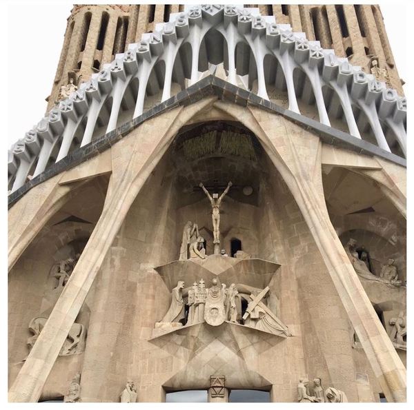 temple-expiatori-de-la-sagrada-familia-2-small