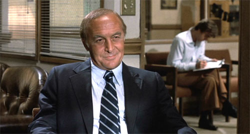 robert-loggia-Psycho-II