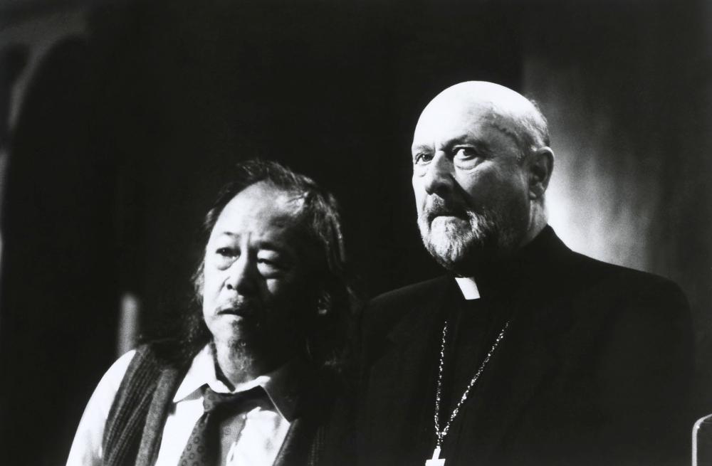 victor-wong-donald-pleasence-prince-of-darkness