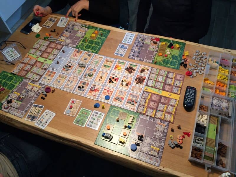 Caverna game-small