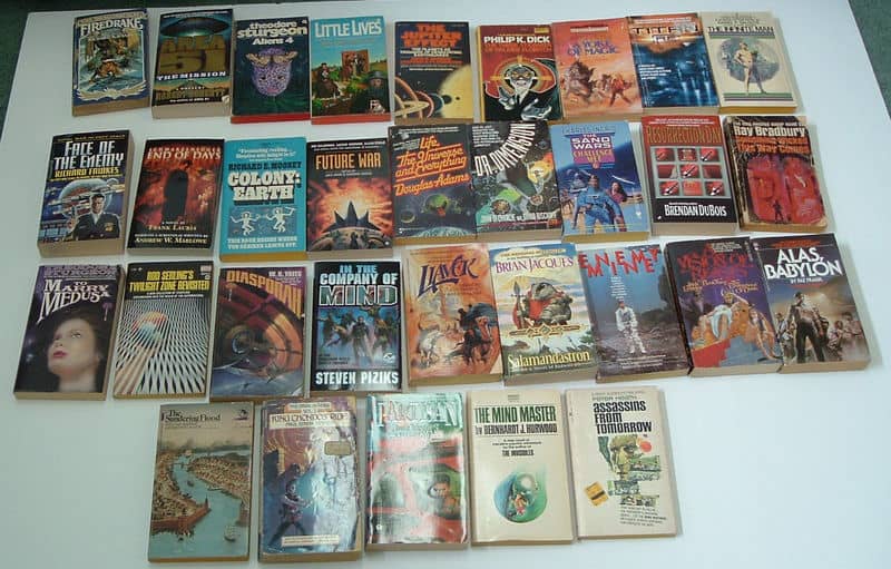 Collection of 32 vintage science fiction paperbacks-small