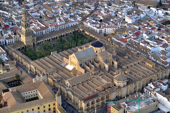 1280px-Mezquita_de_Córdoba_desde_el_aire_(Córdoba,_España)