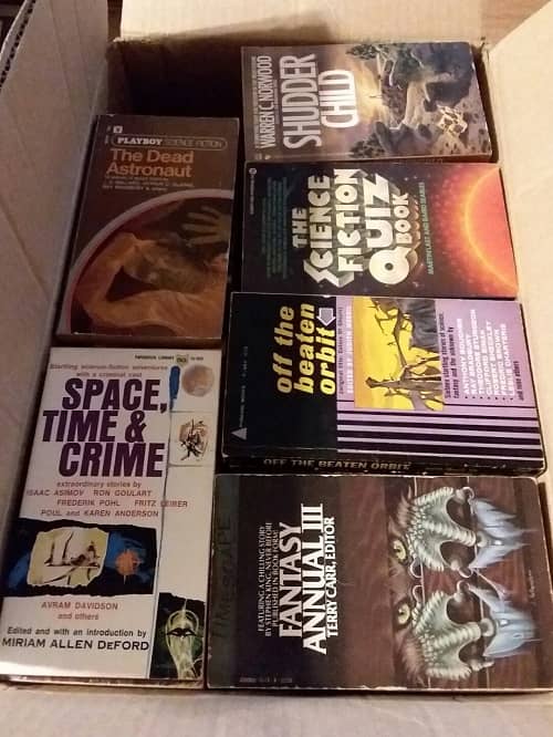 Vintage Mixed Lot of 40 Science Fiction $15-small