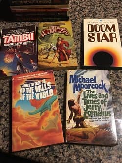 Lot of 40 Science Fiction Paperbacks $30 4-small