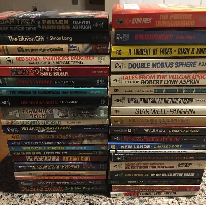 Lot of 40 Science Fiction Paperbacks $30-small
