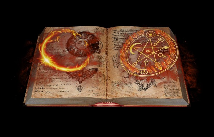 pixabay spellbook.